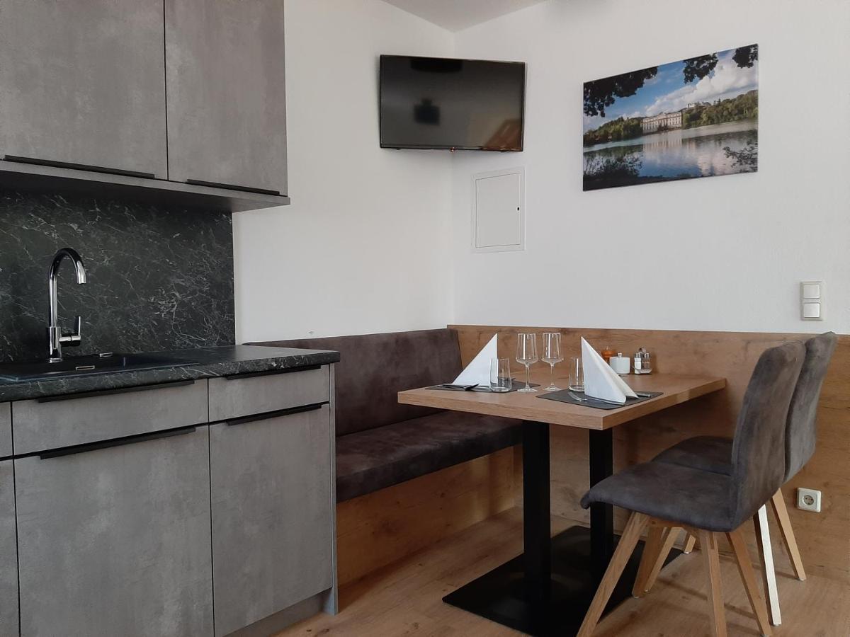 Apartments By Pension Ballwein ซาลซ์บูร์ก ภายนอก รูปภาพ